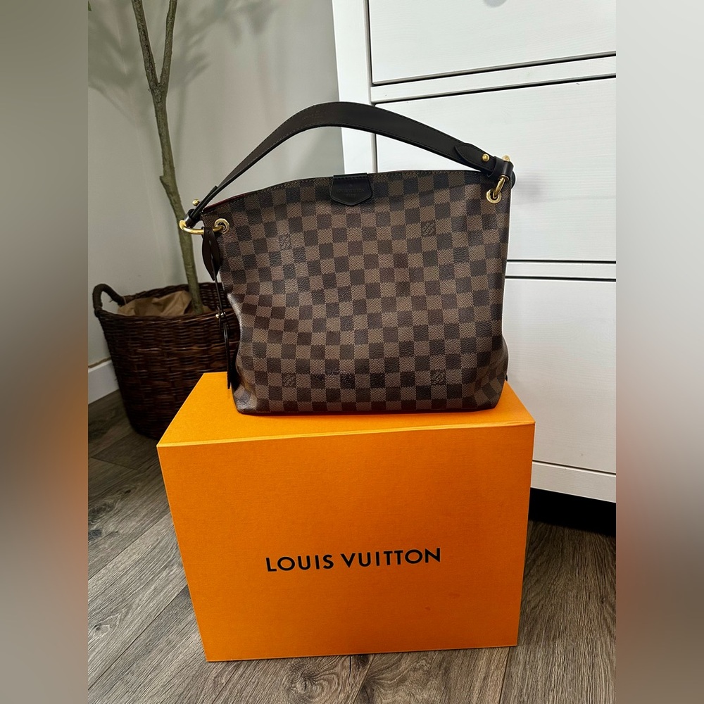 Authentic Louis Vuitton Graceful PM - Damier Ebene - dust bag and box included.